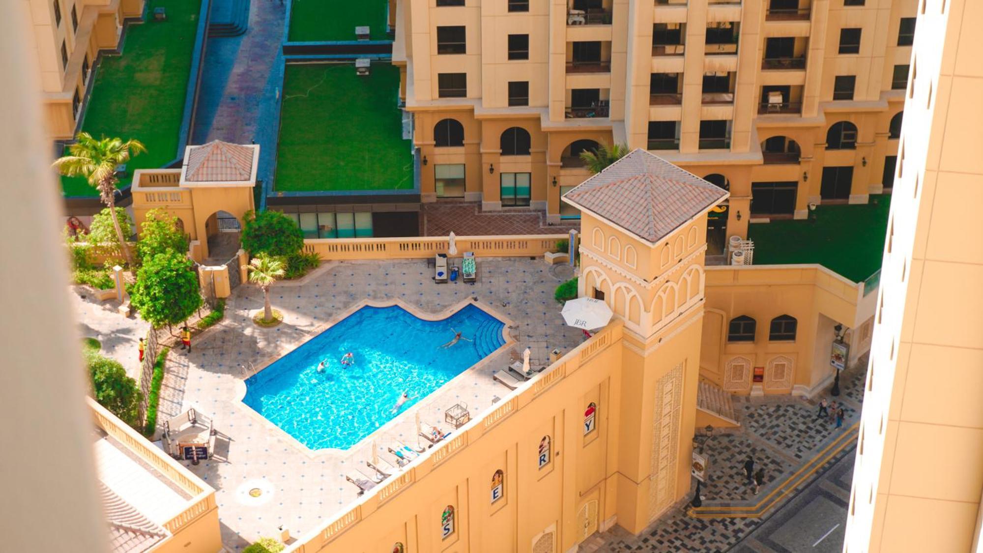 Usmans 3 Bedroom Sea View Dubai