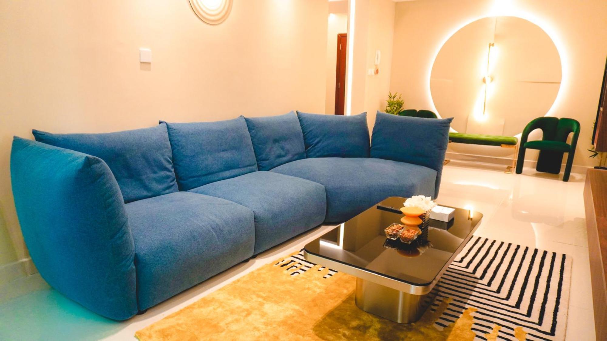 Usmans 3 Bedroom Sea View Apartment *