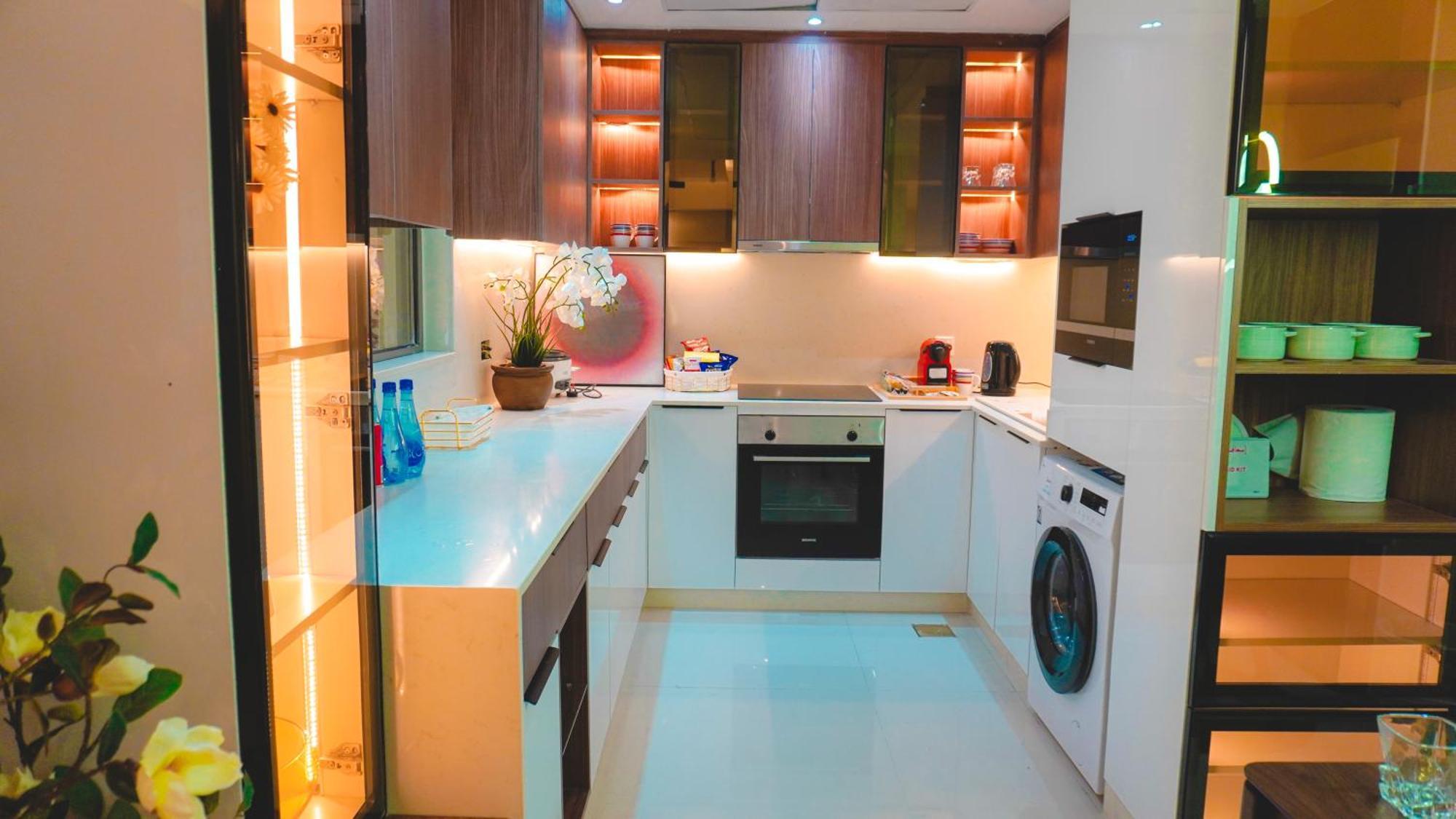 Usmans 3 Bedroom Sea View * Dubai